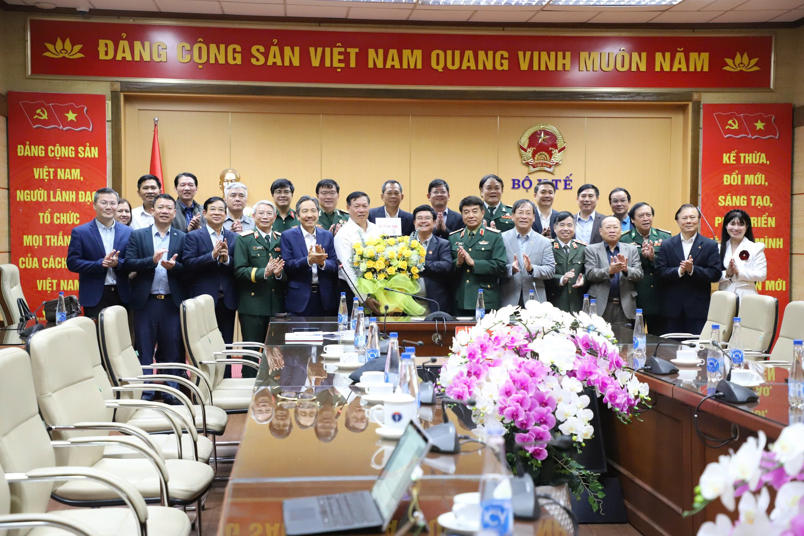 Hội Quân dân y Việt Nam là cánh tay nối dài của Bộ Y tế trong chăm sóc, bảo vệ và nâng cao sức khỏe nhân dân